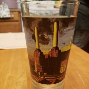 2005 VINTAGE 16OZ LIBBYS(USA) FEATURING ALBUM COVER ART FOR "PINK FLOYDS" ANIMAL